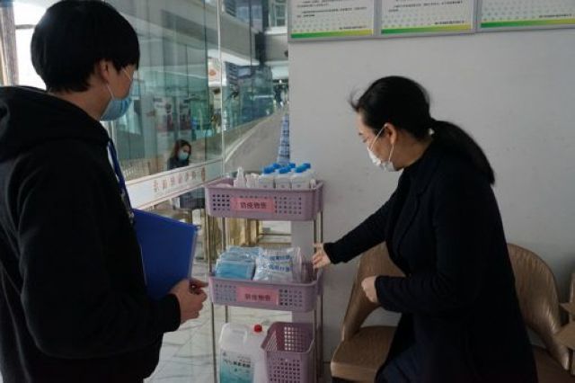 泸州市市场监管部门和消委组织联合开展消费市场体察活动