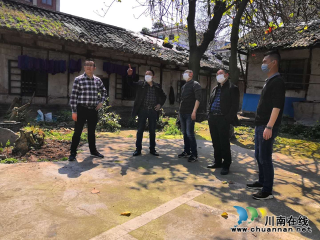 龙马潭区重点项目督导小组调研小市街道棚改工作(图2)