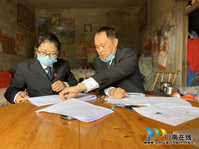 纳溪法院:将司法服务送到家,拉近法院与群众的距离(图3) 纳溪法院:将司法服务送到家,拉近法院与群众的距离(图3)