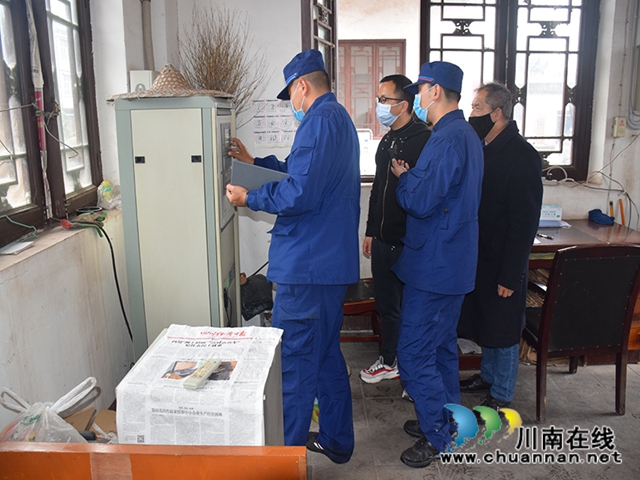 泸州消防:“线上线下”双线作战 坚决打赢复工复产消防保卫战(图7) 泸州消防支队:“线上线下”双线作战 坚决打赢复工复产消防保卫战(图7)