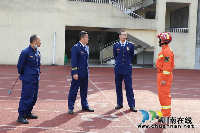 泸州消防持续开展体能月考 提升队伍攻坚打赢能力(图7) 泸州消防持续开展体能月考 提升队伍攻坚打赢能力(图7)