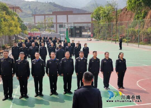 古蔺县综合行政执法局城监大队：深化“强转树”，提振“精气神”(图2)