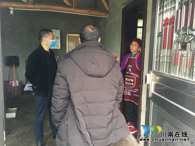 泸县脱贫攻坚督查小组到云龙镇督导脱贫攻坚工作(图4)