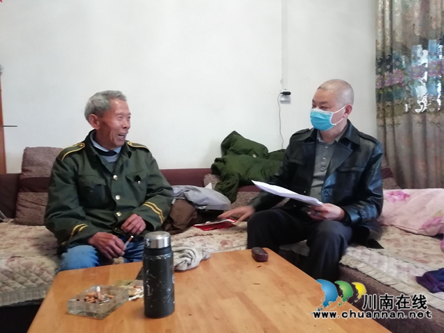 泸县玉蟾街道开展低保提标入户核查工作(图4)