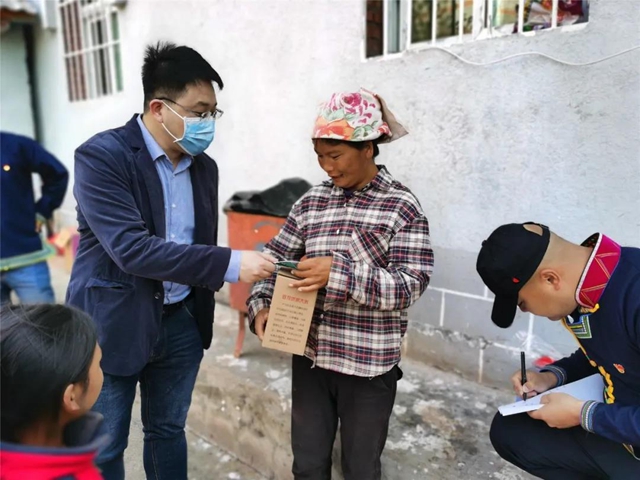 【脱贫攻坚】西南医大附院：送健康送温暖，还送去了一趟精心准备的课！(图3)