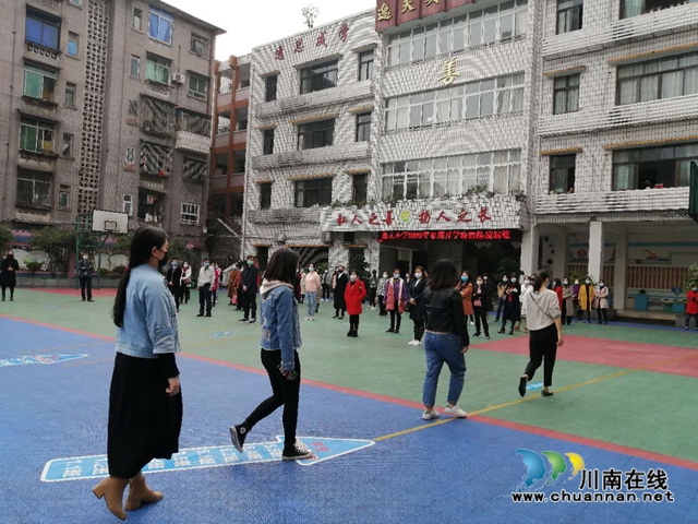 纳溪逸夫小学开展“新冠肺炎疫情背景下开学防控演练”活动(图4)