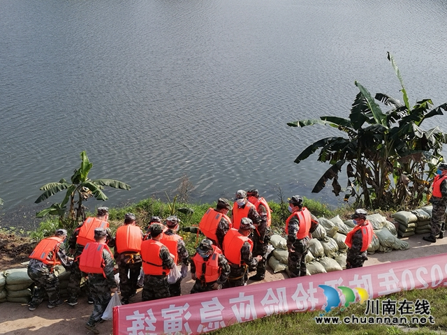 泸县牛滩镇开展综合应急演练(图2) 泸县牛滩镇开展综合应急演练(图2)