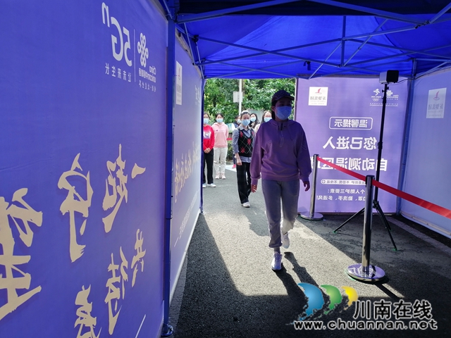 龙马潭区玉带河学校开展新冠肺炎疫情防控开学前演练(图3) 龙马潭区玉带河学校开展新冠肺炎疫情防控开学前演练(图3)