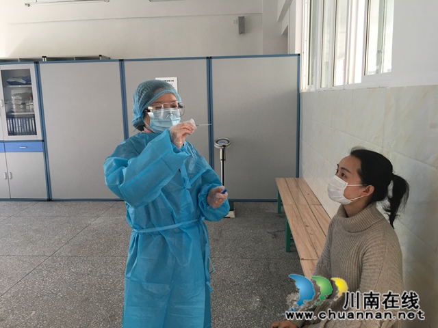 龙马潭区玉带河学校开展新冠肺炎疫情防控开学前演练(图6) 龙马潭区玉带河学校开展新冠肺炎疫情防控开学前演练(图6)