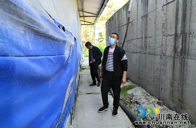 泸县潮河镇开展养殖场安全与环保检查(图2)