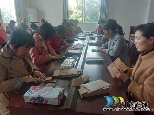 合江县永定村让村民“宅家”也能就业致富(图2)