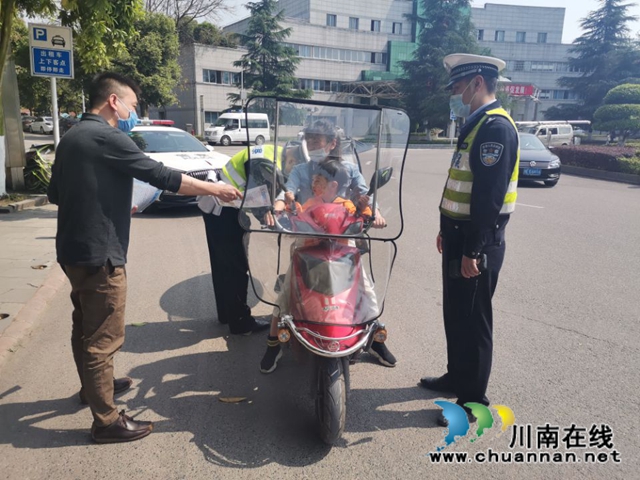 泸县玉蟾街道开展道路交通安全专项整治行动(图5)