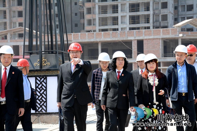 古蔺县法院院长汪小川到四川古鼎房地产开发有限公司调研破产重整推进情况(图2) 古蔺县法院院长汪小川到四川古鼎房地产开发有限公司调研破产重整推进情况(图2)