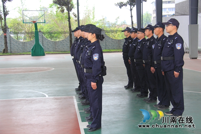 泸县云龙镇：积极开展驻村辅警业务培训 打造平安云龙(图2)