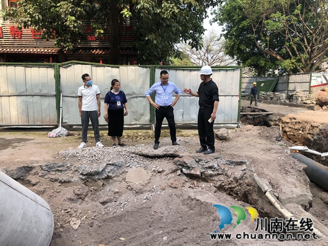 龙马潭区小市街道全面自查自纠守护绿水青山