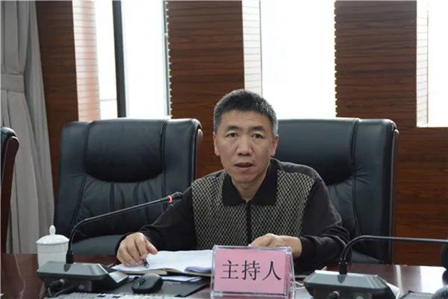 江阳法院“法官沙龙” 讨论学习新民事诉讼证据规定(图3) 江阳法院“法官沙龙” 讨论学习新民事诉讼证据规定(图3)