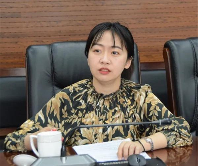 江阳法院“法官沙龙” 讨论学习新民事诉讼证据规定(图10) 江阳法院“法官沙龙” 讨论学习新民事诉讼证据规定(图10)