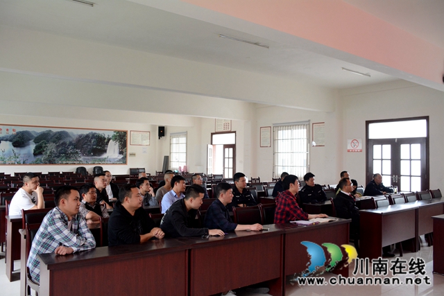 古蔺县法院召开驾驶员行车安全警示教育培训会(图2)