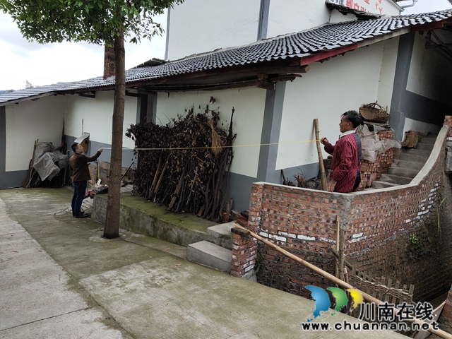 泸县玉蟾街道开展扶贫项目到户验收工作(图4)