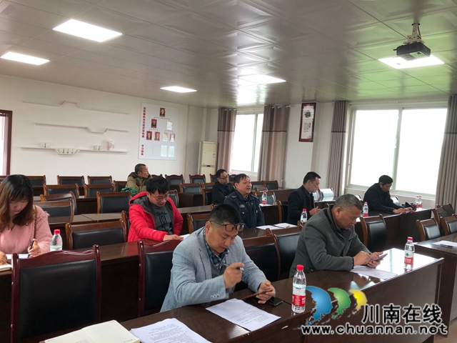 泸县退役军人事务局到百和镇调研“两活动一制度”建设情况(图2) 泸县退役军人事务局到百和镇调研“两活动一制度”建设情况(图2)