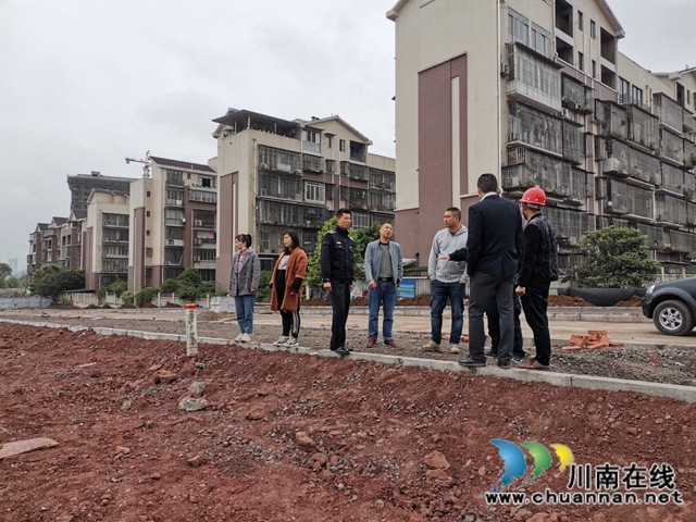 江阳区茜草街道桂圆林社区开展在建工地安全防控工作