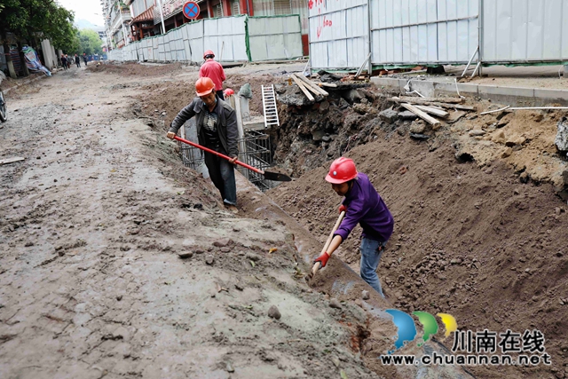 龙马潭:多措并举加快雨污分流改造 让民心工程更得民心(图2) 龙马潭:多措并举加快雨污分流改造 让民心工程更得民心(图2)