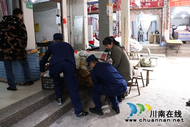 龙马潭区小市街道全力开展节前安全整治(图2)