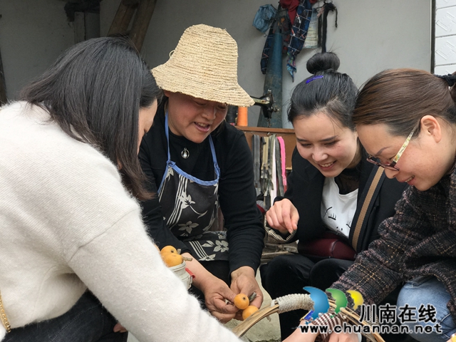 昔日贫困村今日四好村 看泸县白龙塔村的靓丽新容颜(图2)