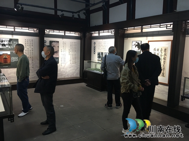 龙马潭区玉带桥社区组织党员赴朱德纪念馆开展固定党日活动(图2)