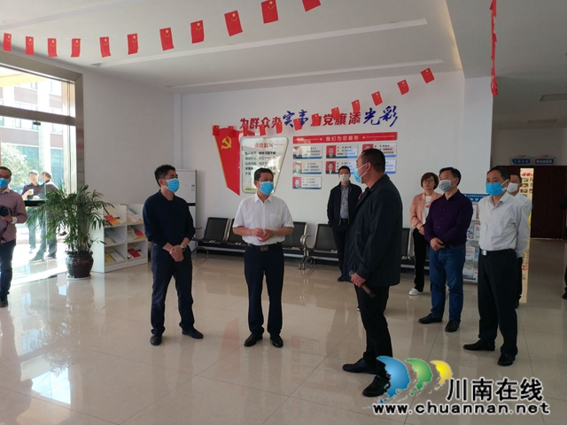 颜习林率队到泸县云龙镇调研村级自治工作(图4) 颜习林率队到泸县云龙镇调研村级自治工作(图4)