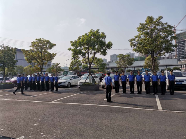 泸县综合行政执法局组织执法人员开展大练兵活动(图3) 泸县综合行政执法局组织执法人员开展大练兵活动(图3)