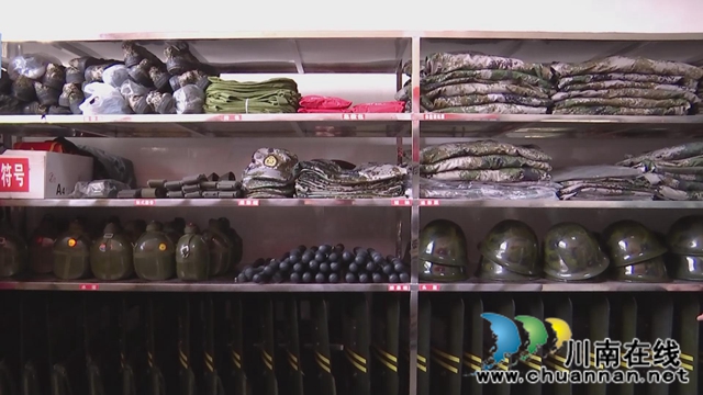 泸州军分区走访慰问合江县受疫情影响困难群众(图5) 泸州军分区走访慰问合江县受疫情影响困难群众(图5)