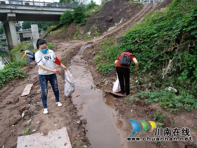 泸县玉蟾街道持续开展河长制工作推动治理常态化