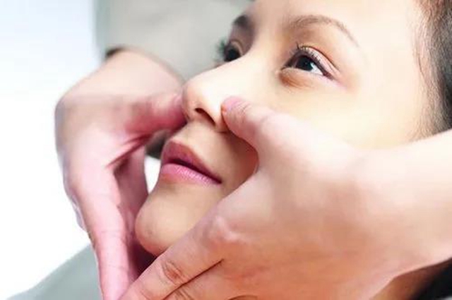 【围观】跨越1560多公里,终于治好了她40年顽疾!(图9) 【围观】跨越1560多公里,终于治好了她40年顽疾!(图9)