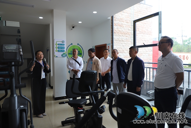 自贡富顺县邓井关街道到泸县玉蟾街道考察党群服务中心亲民化改造暨村集体经济发展工作(图3)