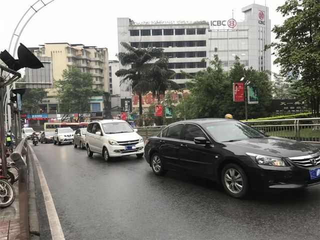 避堵!西南医大附院门口这份行车指南,你值得拥有(图8) 避堵!西南医大附院门口这份行车指南,你值得拥有(图8)