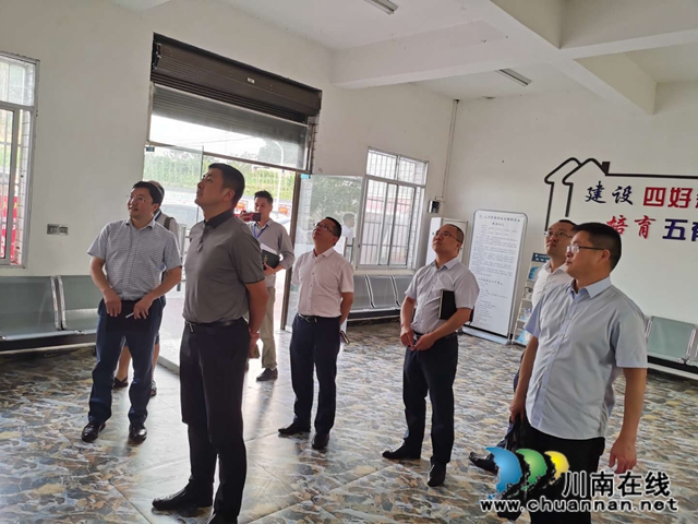 肖刚到泸县百和镇督导脱贫攻坚工作