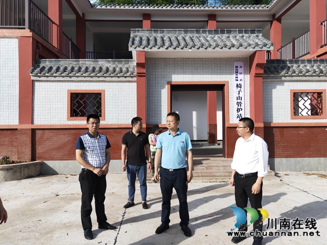 合江县应急管理局局长张从权带队开展森林防灭火检查