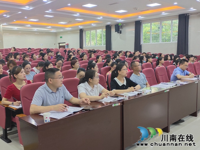 龙马潭区开展2020年春期第三学区联片教研活动(图3)