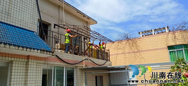 古蔺县综合行政执法局拆除违法建设：消除安全隐患  改善城市容貌(图3)