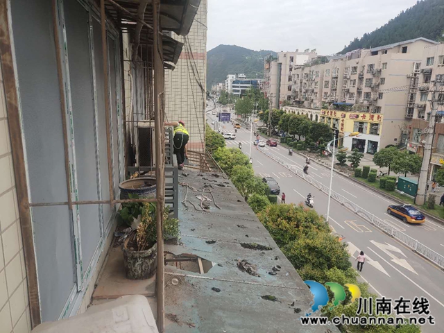 古蔺县综合行政执法局拆除违法建设：消除安全隐患  改善城市容貌(图6)