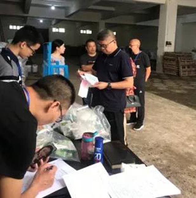 检查5家批发企业，抽样11组，泸州开展“食盐安全”大检查