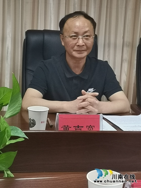 纳溪区行政审批局召开人大代表建议、政协委员提案办理工作面商会(图4)