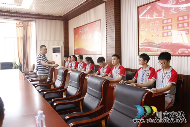 合江中学喜迎省级文明校园复检验收(图5)