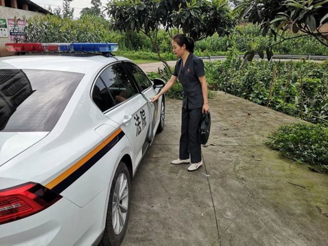 8.5万元成交！泸州一尾号”222222"的手机靓号拍卖成功(图3)