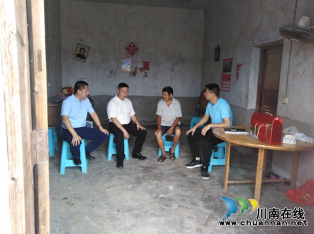 杨双全率队到泸县玉蟾街道督导脱贫攻坚工作