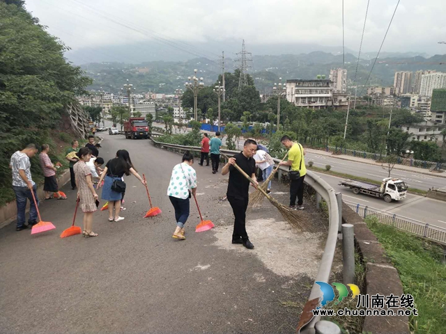 叙永县经济商务科学技术局多措并举开展省级卫生县城复审迎检工作
