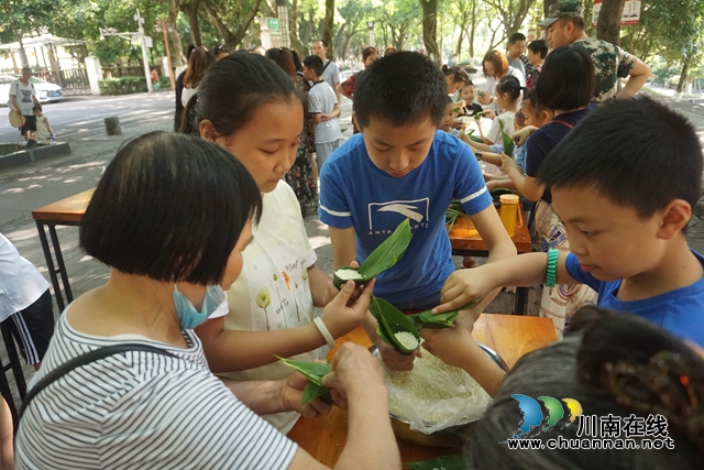 江阳区大山坪街道：绘图腾包香粽，我们一起过端午！(图4)