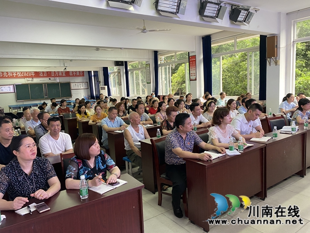 龙马潭区小市街道开展“四个一”系列活动，庆祝建党99周年(图2)