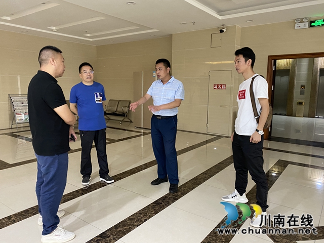 龙马潭区小市街道组织人大代表走访辖区重点企业(图3)